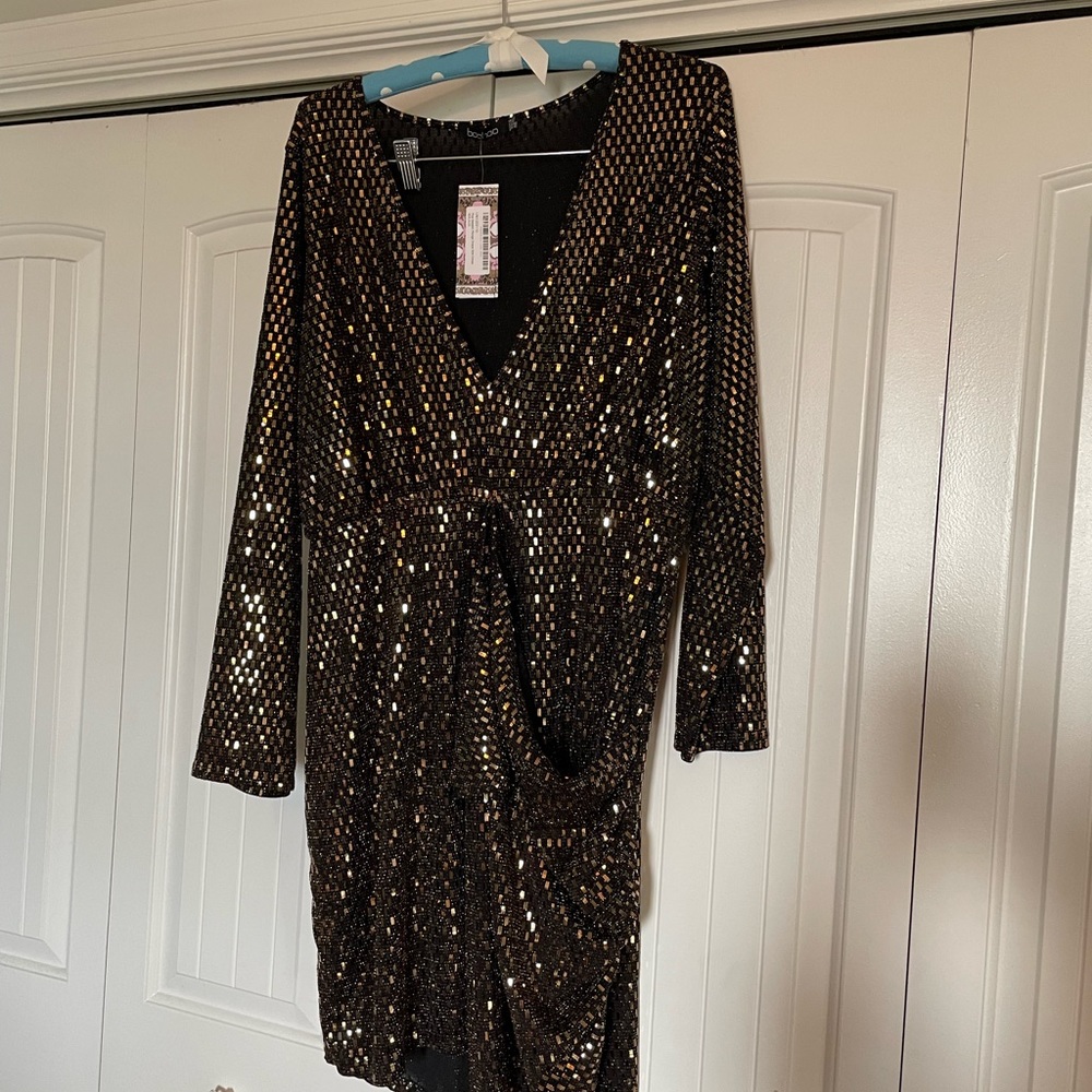 Boohoo Sequin Dress, size US 18, NWT
